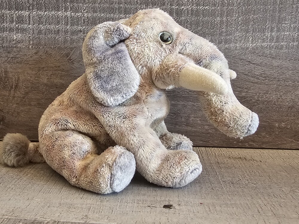 Ty Beanie Baby POUNDS the Elephant Plush Stuffed Animal Zoo Safari